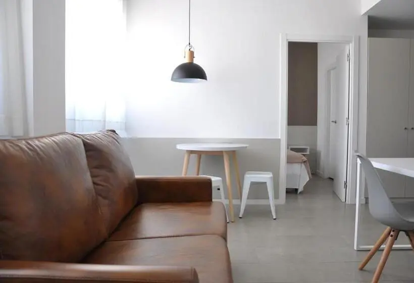 استودیو خانوادگی, Residencia Universitaria Tarragona Mediterrani