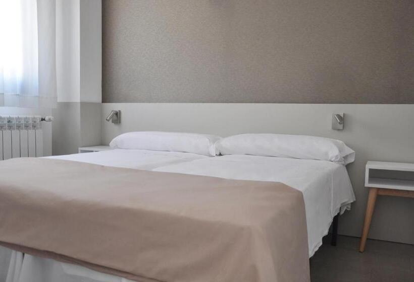 패밀리 스튜디오, Residencia Universitaria Tarragona Mediterrani