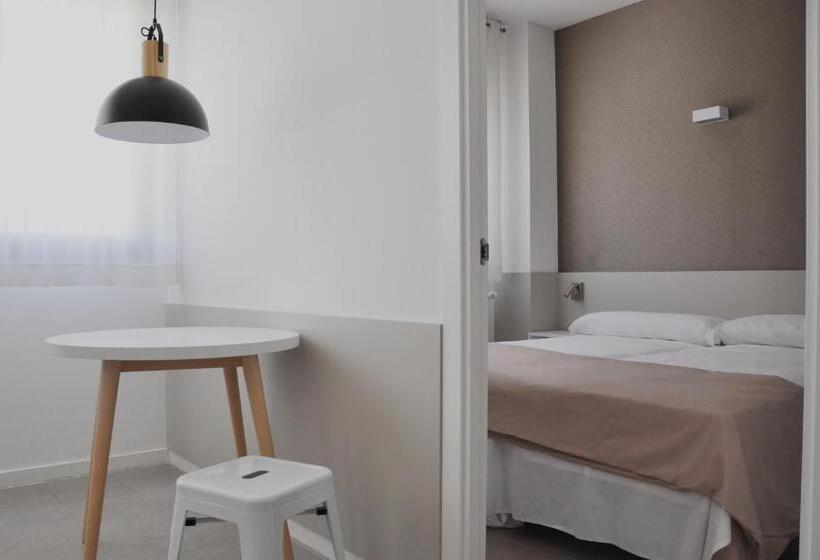 إستديو عائلى, Residencia Universitaria Tarragona Mediterrani