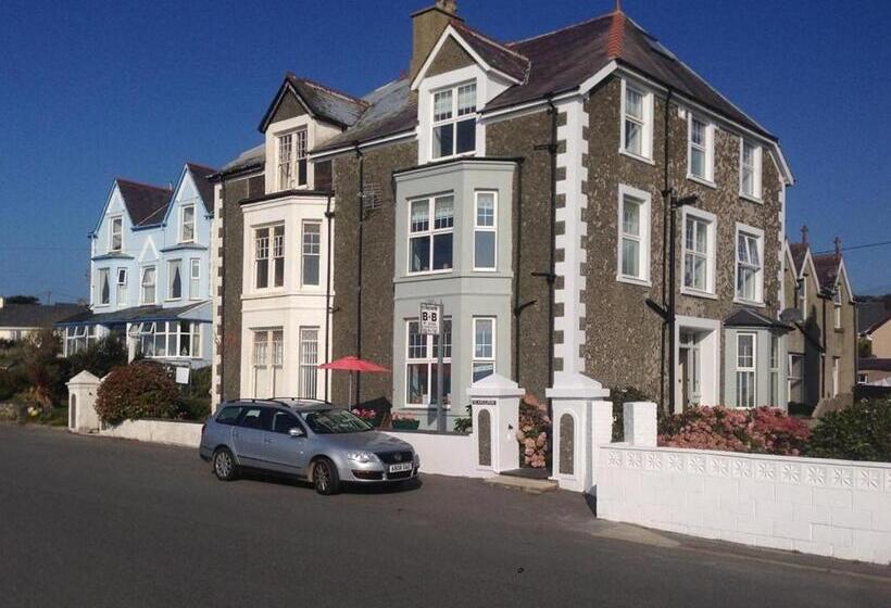 标准单人间, Glanllifon B&b