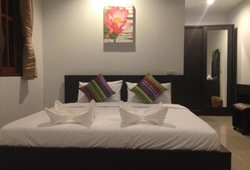 Bungalow Standard, Benjamin S Hut