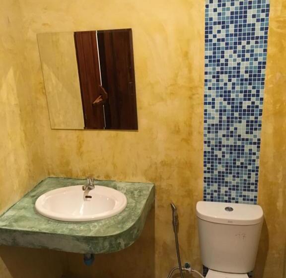 Cameră Standard, Benjamin S Hut