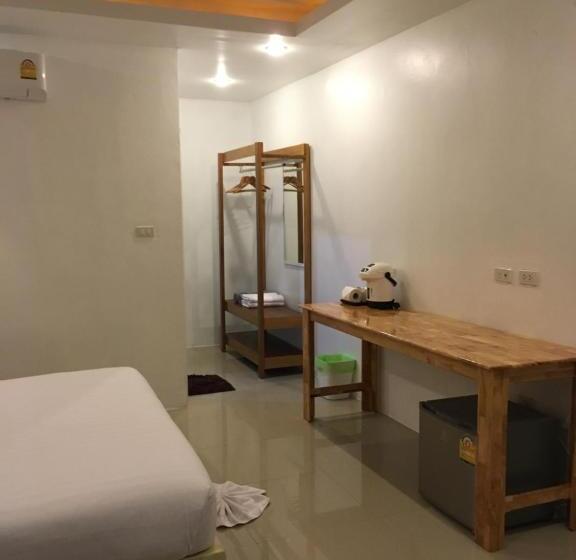 Cameră Standard, Benjamin S Hut