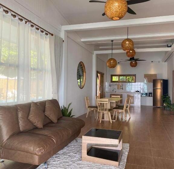 Casă 2 Dormitoare, Benjamin S Hut