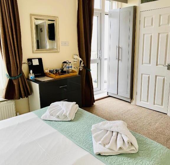 스탠다드 발코니 룸 측면 바다 전망, Villa Mentone