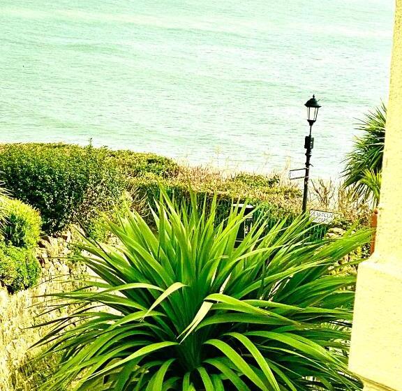 스탠다드 발코니 룸 측면 바다 전망, Villa Mentone