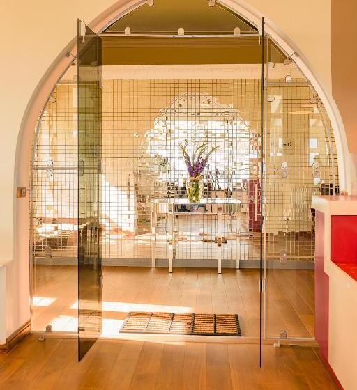 패밀리 룸 측면 바다 전망, Villa Mentone