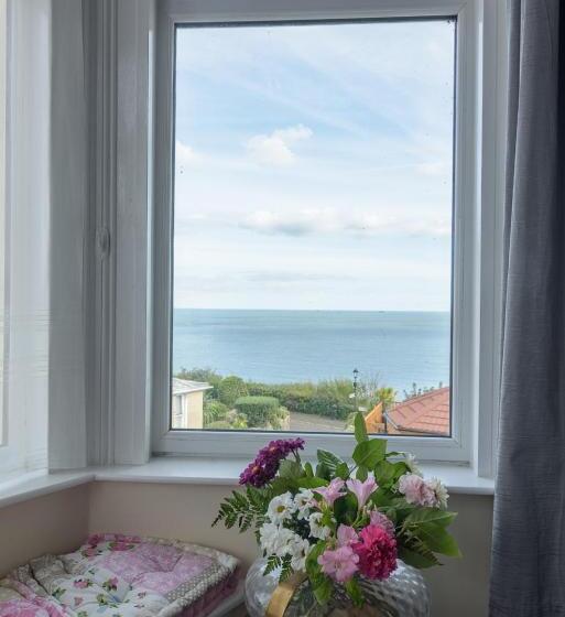 측면 바다 전망 스탠다드 3인룸, Villa Mentone