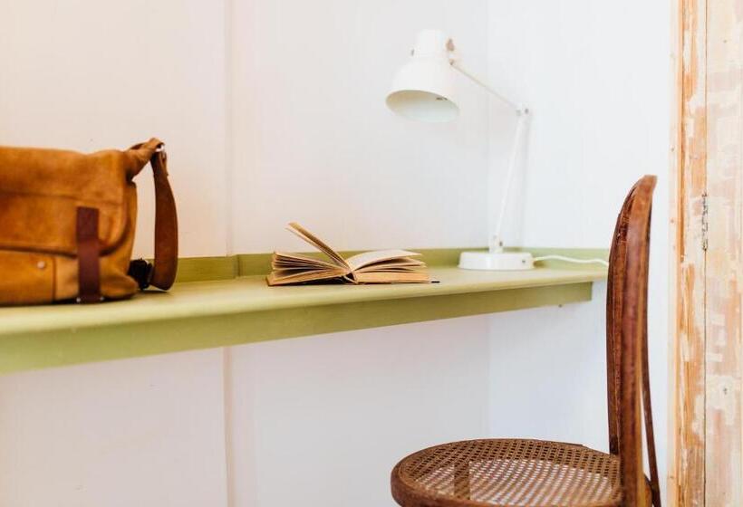 غرفة قياسية ثلاثية, Ottoh Charm Stay