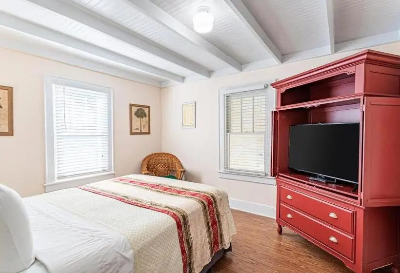 سوییت, Island Motel Obx