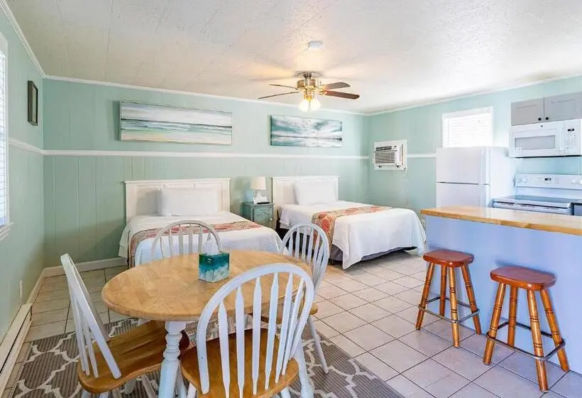 اتاق خانوادگی, Island Motel Obx