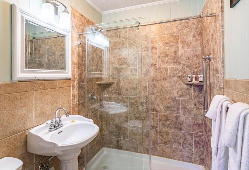 家庭间, Island Motel Obx