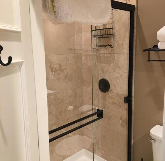 Номер Стандарт, Historic Kahn