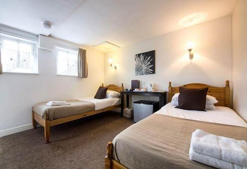 Номер Стандарт, The Hardinge Arms