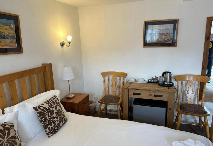 Номер Стандарт, The Hardinge Arms