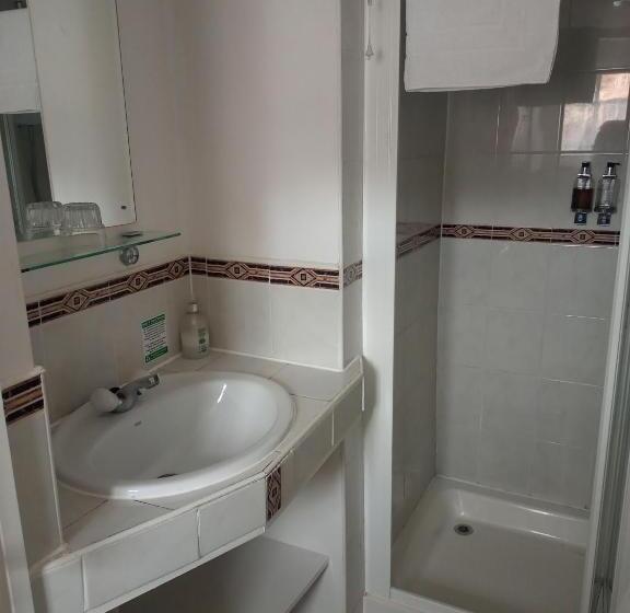 Номер Стандарт, The Hardinge Arms