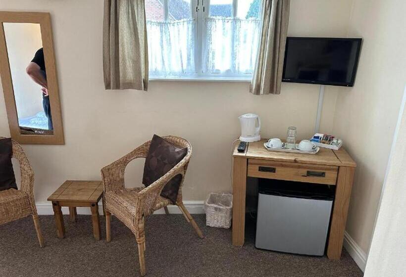 Номер Стандарт, The Hardinge Arms