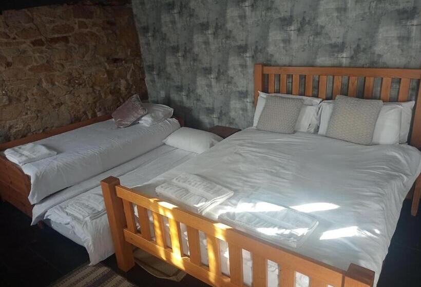 Семейный Номер, The Hardinge Arms