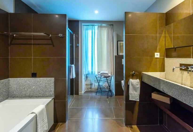 Quarto Deluxe, 5 Lasserre
