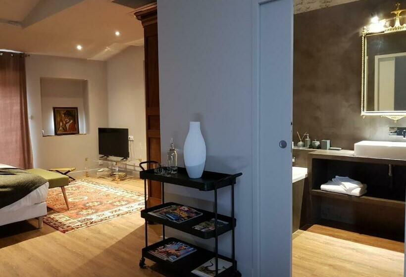 סוויטת ג'וניור דלוקס, 5 Lasserre