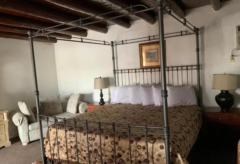 Standard-huone King-vuode, Cottonwood Court Motel