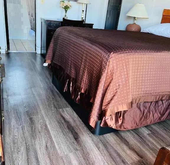 Standard-huone, Cottonwood Court Motel