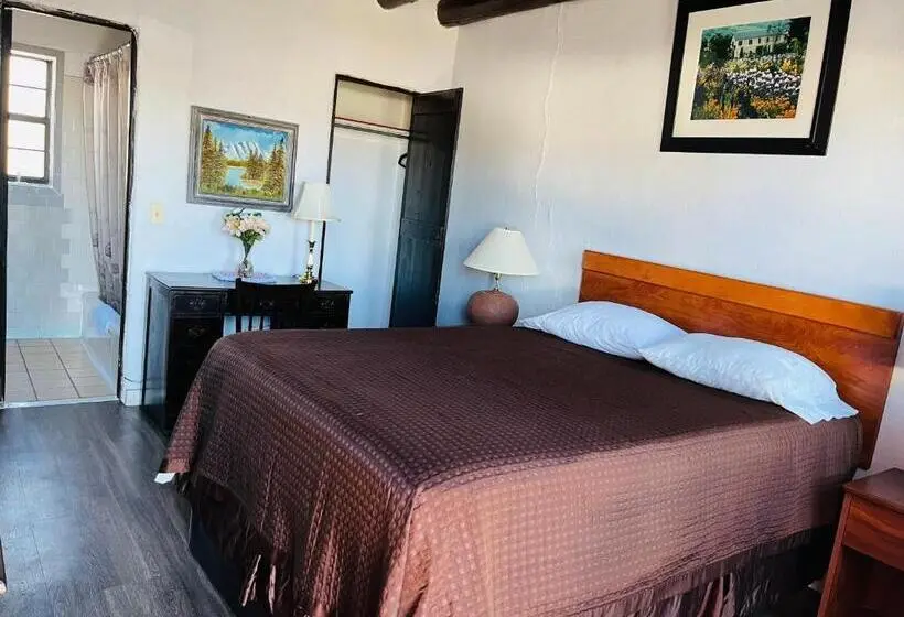 Standard-huone, Cottonwood Court Motel