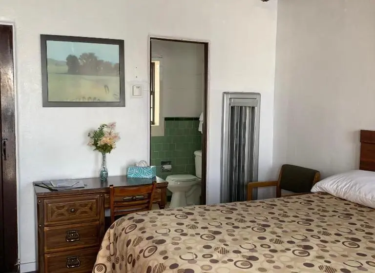 Standard-huone, Cottonwood Court Motel