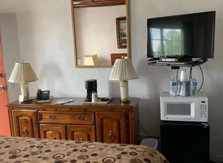 Standard-huone, Cottonwood Court Motel