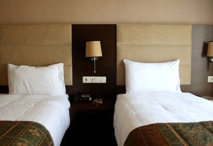 חדר סטנדרט, Cetin