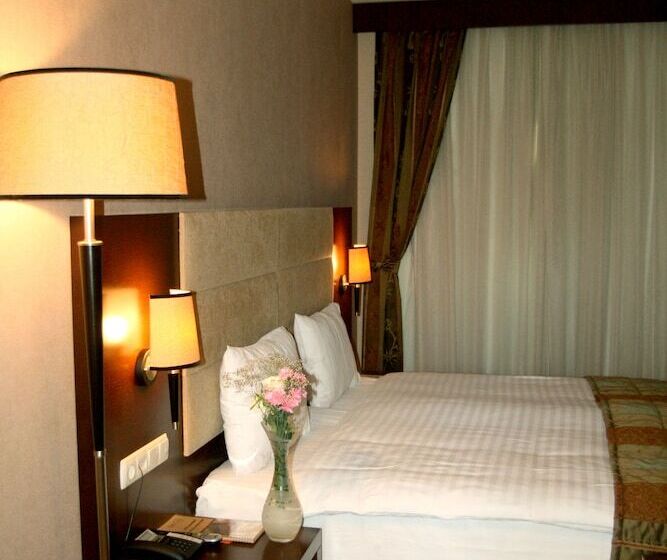 חדר סטנדרט, Cetin