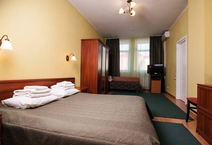 سوییت, Mini Hotel On Elektrotechnichnaya Street 18