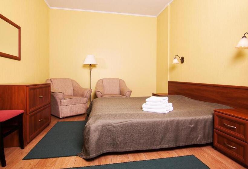 سوییت, Mini Hotel On Elektrotechnichnaya Street 18