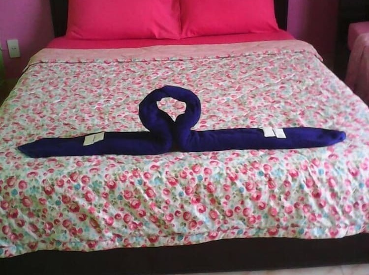 غرفة قياسية ثلاثية, Royal Land Mae Klong