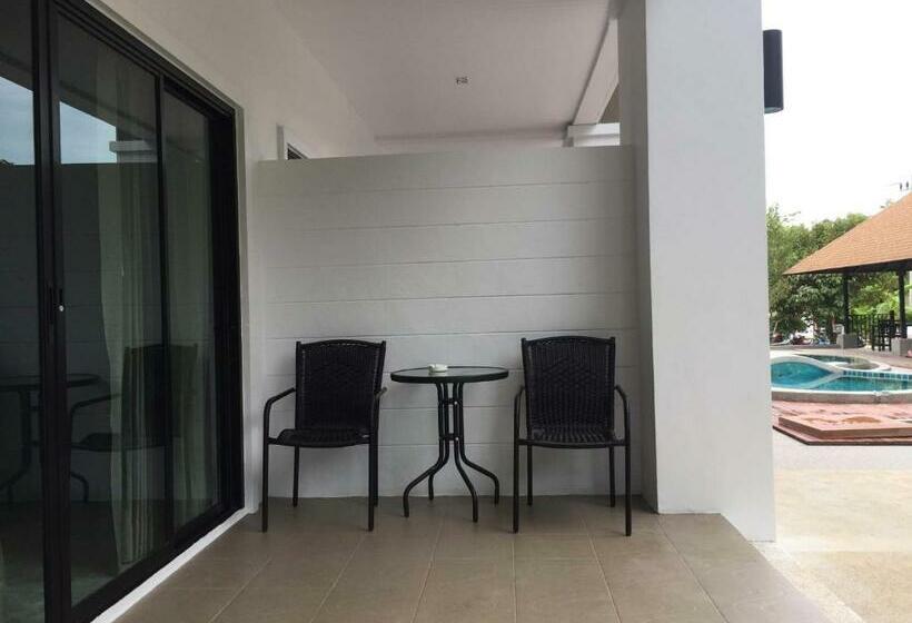 バルコニー付きデラックスルーム, The Retreat Khaolak Resort Sha Extra Plus