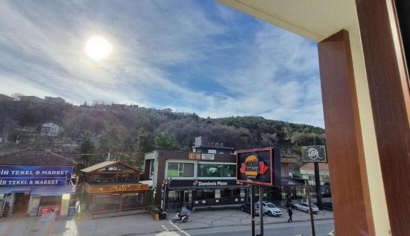 חדר סטנדרט, Wind