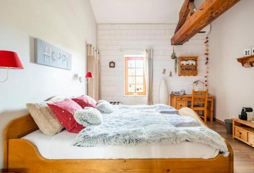 Номер Стандарт Трехместный, B&b Des Histoires D Anges   Côté Jardin   Accueil Vélo