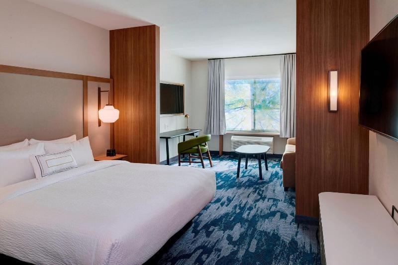 מיטת קינג בסוויטה, Fairfield Inn & Suites By Marriott Columbus, In