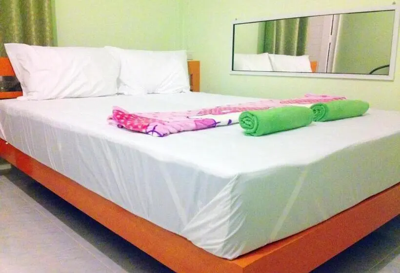 اتاق اکونومی, Go Green Resort