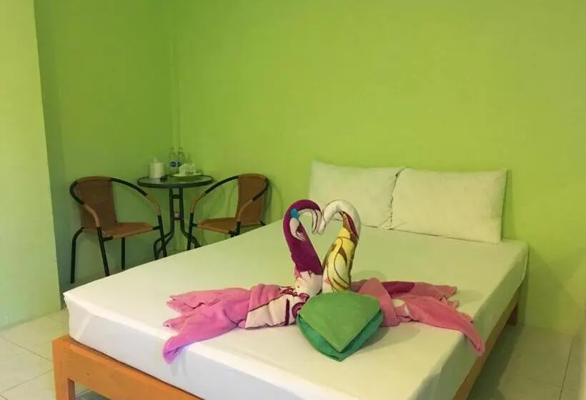 اتاق اکونومی, Go Green Resort