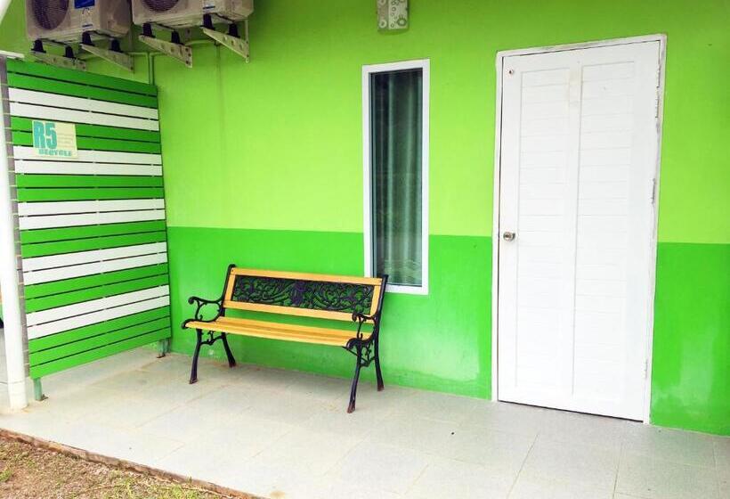 غرفة إقتصادية, Go Green Resort