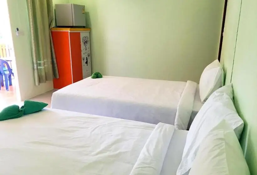 Economy Triple Room, Go Green Resort