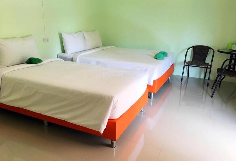 غرفة إقتصادية ثلاثية, Go Green Resort