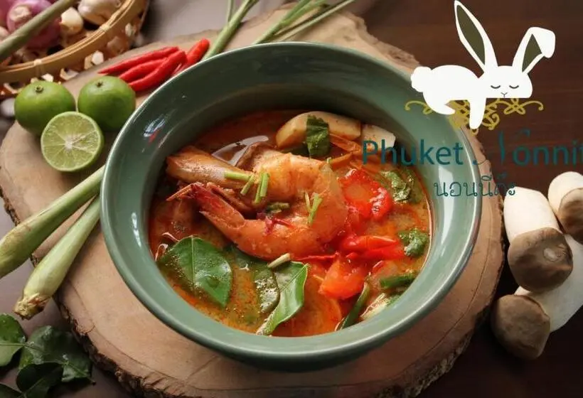 キングサイズベッドのデラックスルーム, Phuket Nonnita Boutique Resort   Sha Plus