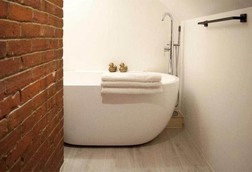 带大床的高级房间, The Quay