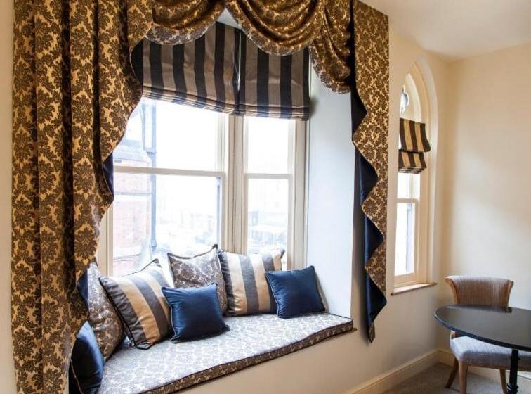 חדר סופריור עם מיטת קינג, Parkers House Bed & Breakfast