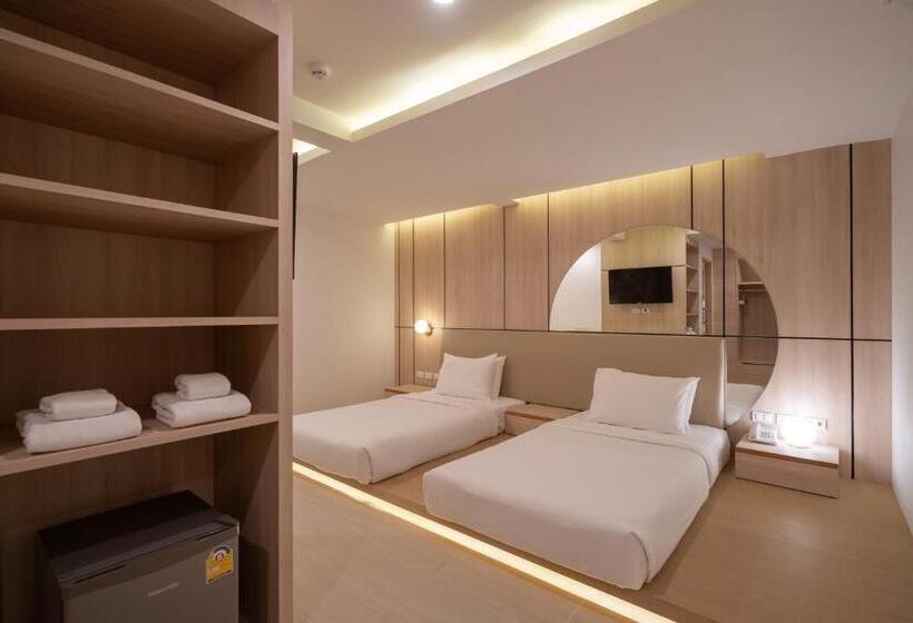 스탠다드 스튜디오, Bedline Hotel   Sha Certified