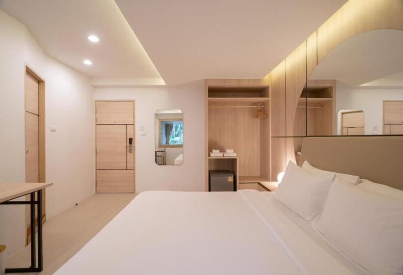 اتاق لوکس با تخت بزرگ, Bedline Hotel   Sha Certified