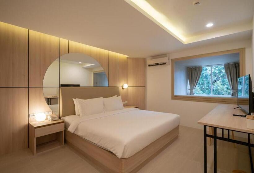 اتاق لوکس با تخت بزرگ, Bedline Hotel   Sha Certified