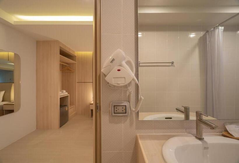 디럭스 룸, Bedline Hotel   Sha Certified